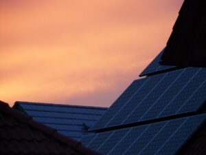 屋根貸しで太陽光発電の収益が無しの場合、どうすれば良い？